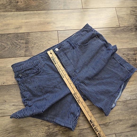 Lee Womens 18 Medium Blue Striped Shorts - Picture 12 of 15